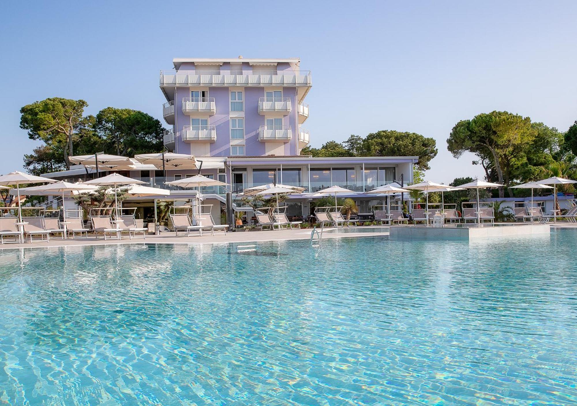 Fantinello Hotel Caorle Exterior photo