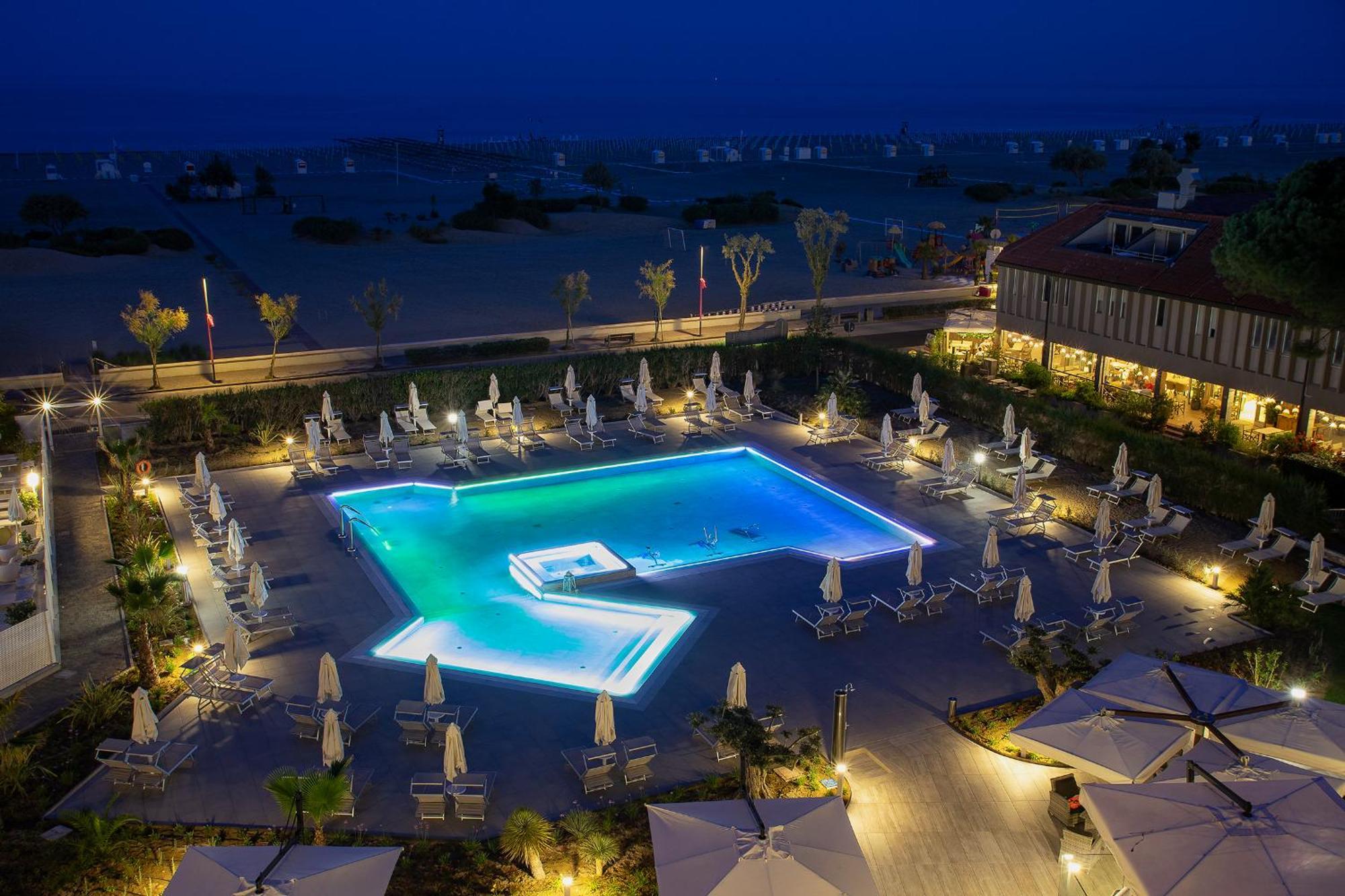 Fantinello Hotel Caorle Exterior photo